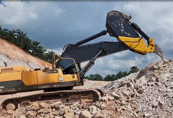 Excavator Rock Boom Arm cho sức mạnh tối đa trong các dự án đào đá