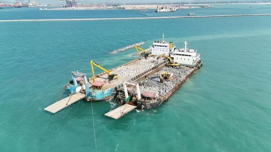 Công việc xây dựng máy đào Long Reach đào cát bùn