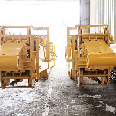 Cánh tay kính thiên văn của máy đào để lấy cây
